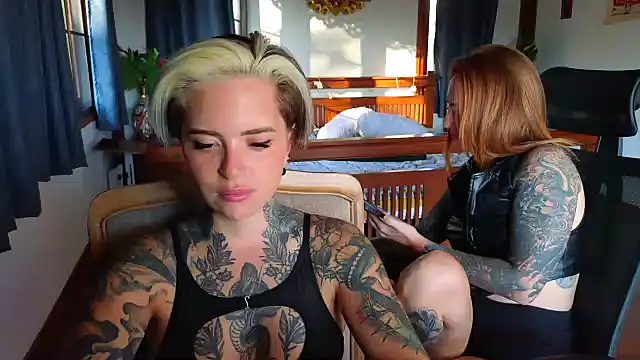 Snapshot of Alexandersonxo chatting on 03/21/26, 10:31 Alexandersonxo online show from 03/21/26, 10:31