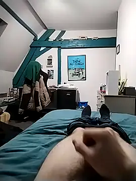 Snapshot of JulesG18 chatting on 03/03/26, 09:31 JulesG18 online show from 03/03/26, 09:31