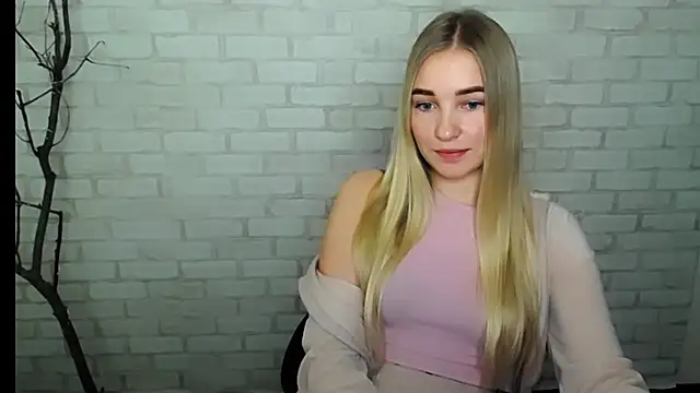 Queen ofLove online show from 12/31/24, 10:58