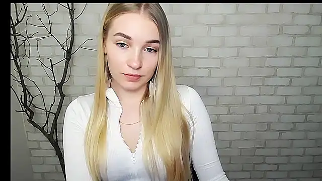 Queen ofLove online show from 02/04/25, 12:22