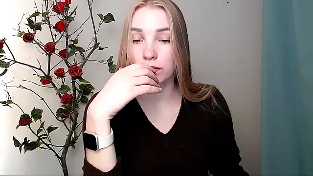 Snapshot of Queen_ofLove chatting on 03/24/26, 03:28 Queen ofLove online show from 03/24/26, 03:28