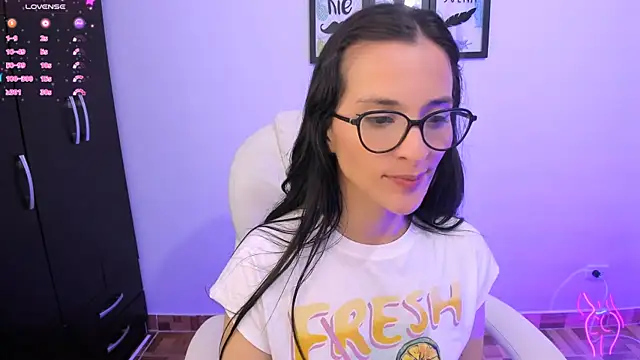 mariaan m  online show from 01/04/25, 11:27