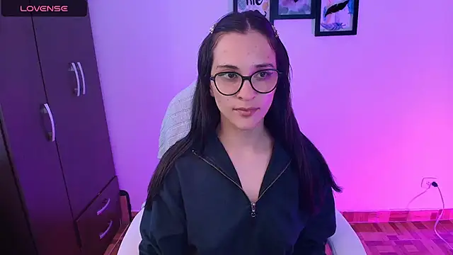 mariaan m  online show from 02/28/25, 11:03