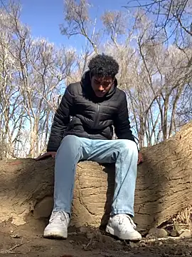 Snapshot of Ryan-hot chatting on 02/03/25, 10:58 Ryan-hot online show from 02/03/25, 10:58