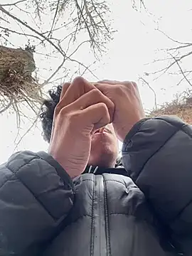 Snapshot of Ryan-hot chatting on 02/22/25, 08:29 Ryan-hot online show from 02/22/25, 08:29