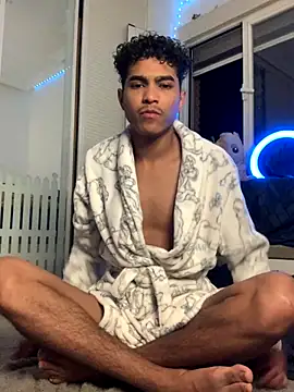 Snapshot of Ryan-hot chatting on 10/01/25, 08:04 Ryan-hot online show from 10/01/25, 08:04