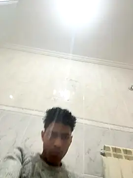 Snapshot of Ryan-hot chatting on 11/20/25, 06:51 Ryan-hot online show from 11/20/25, 06:51