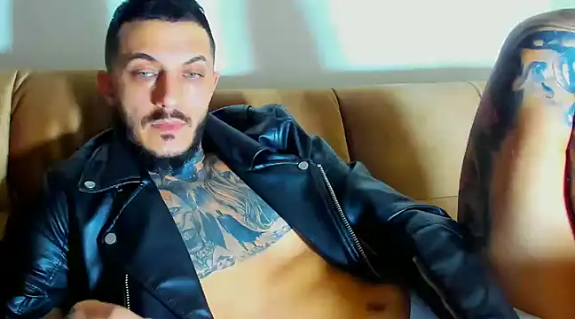 MentoXXL online show from 01/03/25, 04:59