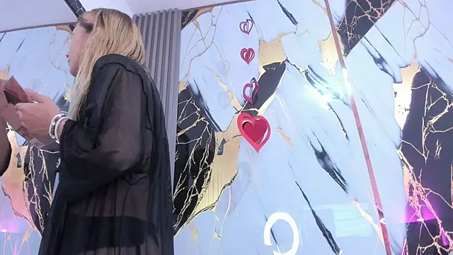 Snapshot of sophiee_evanss_ chatting on 02/01/25, 03:39 sophiee evanss online show from 02/01/25, 03:39