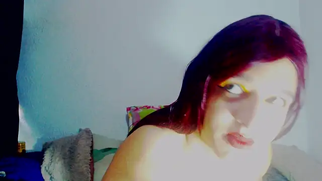 Snapshot of alexandrasexy32 chatting on 03/26/26, 04:23 alexandrasexy32 online show from 03/26/26, 04:23