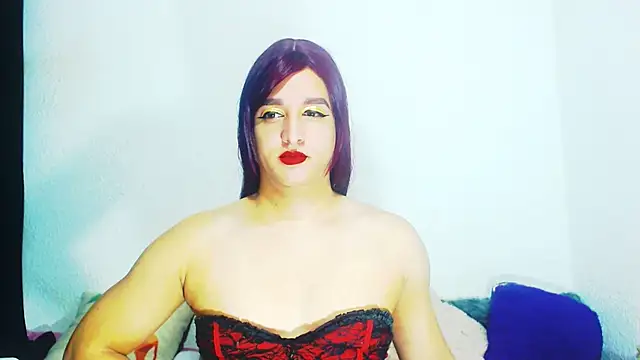Snapshot of alexandrasexy32 chatting on 04/10/26, 02:50 alexandrasexy32 online show from 04/10/26, 02:50