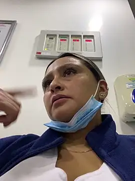 Snapshot of Keittly_ chatting on 12/20/25, 01:34 Keittly online show from 12/20/25, 01:34