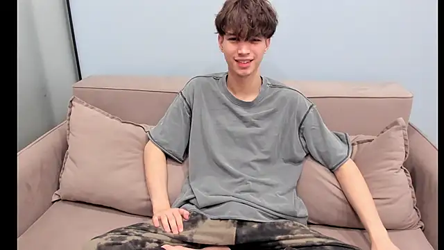 Im Shine Guy online show from 10/21/25, 01:28