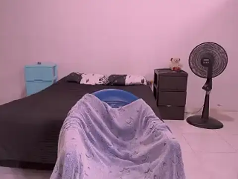 Snapshot of isabella_tasty25 chatting on 03/04/26, 02:56 isabella tasty25 online show from 03/04/26, 02:56