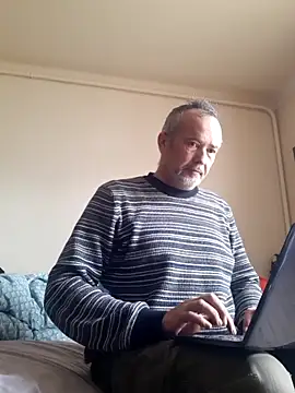 Snapshot of GayPourToi chatting on 03/02/25, 10:45 GayPourToi online show from 03/02/25, 10:45