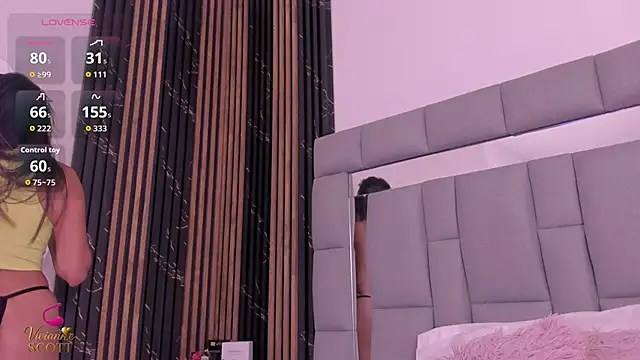 Snapshot of vivianne_scott chatting on 02/25/26, 12:04 vivianne scott online show from 02/25/26, 12:04