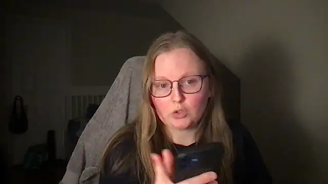 Snapshot of lexie_lilacs chatting on 02/19/25, 11:57 lexie lilacs online show from 02/19/25, 11:57