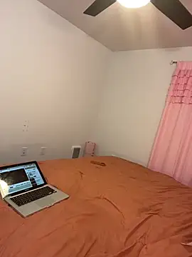 Alexkapriii3 online show from 02/04/26, 04:18