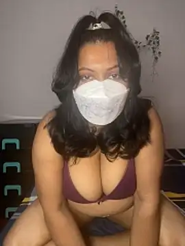 Snapshot of Riyaki-sama chatting on 12/01/25, 06:24 Riyaki-sama online show from 12/01/25, 06:24