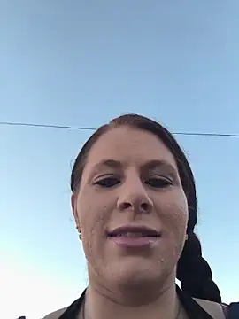 Snapshot of HotMessStilltheBest chatting on 11/02/25, 10:34 HotMessStilltheBest online show from 11/02/25, 10:34