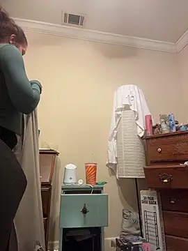 Snapshot of HotMessStilltheBest chatting on 11/07/25, 06:57 HotMessStilltheBest online show from 11/07/25, 06:57