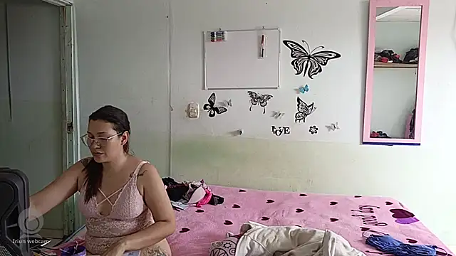 Snapshot of luxandracon23 chatting on 02/10/25, 06:35 luxandracon23 online show from 02/10/25, 06:35