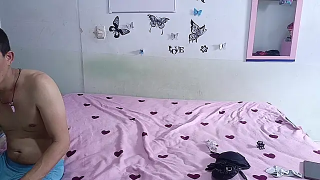 Snapshot of luxandracon23 chatting on 02/21/25, 09:11 luxandracon23 online show from 02/21/25, 09:11