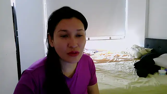 Snapshot of luxandracon23 chatting on 10/13/25, 04:07 luxandracon23 online show from 10/13/25, 04:07