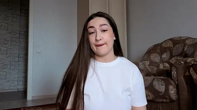 Snapshot of Aria_Blisss chatting on 04/08/26, 02:00 Aria Blisss online show from 04/08/26, 02:00