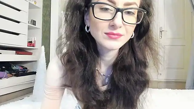 Snapshot of Baby_Jewel chatting on 12/20/24, 11:10 Baby Jewel online show from 12/20/24, 11:10