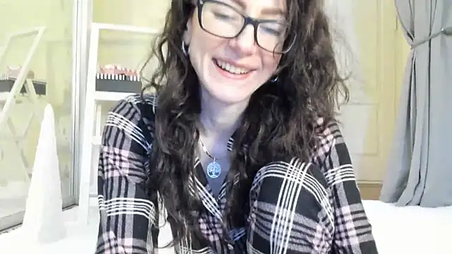 Snapshot of Baby_Jewel chatting on 12/24/24, 11:17 Baby Jewel online show from 12/24/24, 11:17