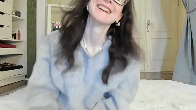 Snapshot of Baby_Jewel chatting on 01/07/25, 11:05 Baby Jewel online show from 01/07/25, 11:05