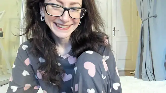 Snapshot of Baby_Jewel chatting on 01/08/25, 11:10 Baby Jewel online show from 01/08/25, 11:10