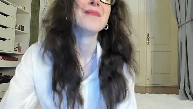 Snapshot of Baby_Jewel chatting on 01/17/25, 11:06 Baby Jewel online show from 01/17/25, 11:06