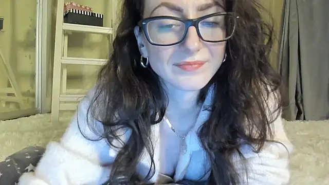 Snapshot of Baby_Jewel chatting on 01/29/25, 02:10 Baby Jewel online show from 01/29/25, 02:10