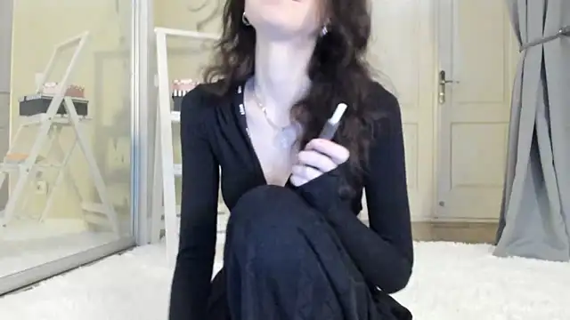 Snapshot of Baby_Jewel chatting on 02/08/25, 11:12 Baby Jewel online show from 02/08/25, 11:12