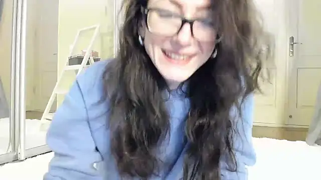 Snapshot of Baby_Jewel chatting on 02/11/25, 02:13 Baby Jewel online show from 02/11/25, 02:13