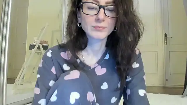 Snapshot of Baby_Jewel chatting on 02/13/25, 11:17 Baby Jewel online show from 02/13/25, 11:17