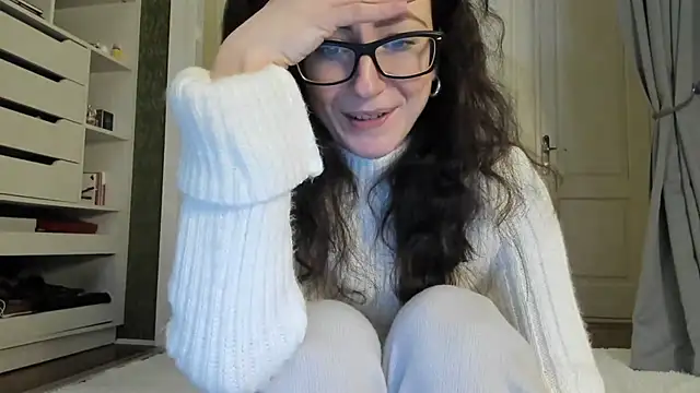 Snapshot of Baby_Jewel chatting on 02/19/25, 11:17 Baby Jewel online show from 02/19/25, 11:17