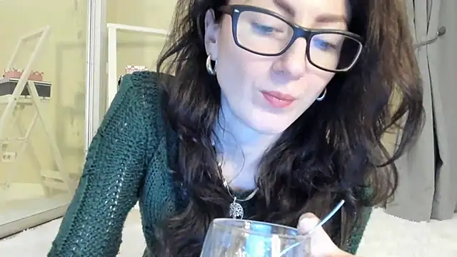 Snapshot of Baby_Jewel chatting on 02/20/25, 11:09 Baby Jewel online show from 02/20/25, 11:09