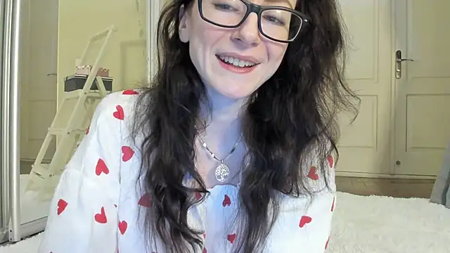 Snapshot of Baby_Jewel chatting on 03/01/25, 07:30 Baby Jewel online show from 03/01/25, 07:30