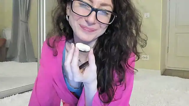 Snapshot of Baby_Jewel chatting on 03/11/25, 02:29 Baby Jewel online show from 03/11/25, 02:29