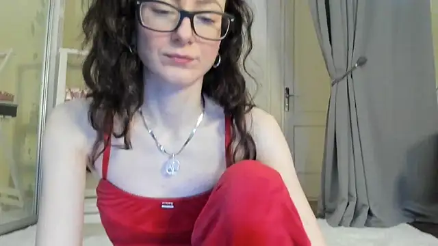 Snapshot of Baby_Jewel chatting on 03/18/25, 11:08 Baby Jewel online show from 03/18/25, 11:08