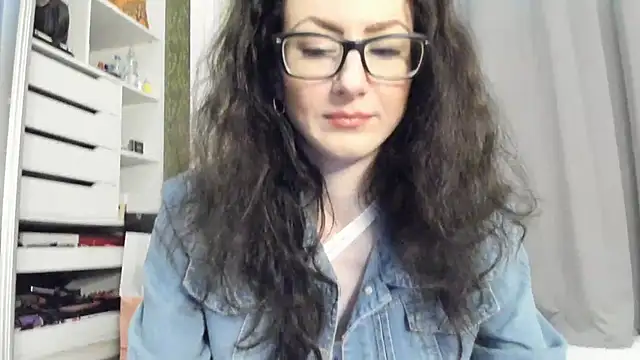 Snapshot of Baby_Jewel chatting on 10/17/25, 10:07 Baby Jewel online show from 10/17/25, 10:07