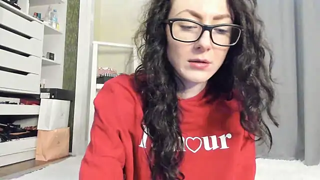 Snapshot of Baby_Jewel chatting on 10/23/25, 10:14 Baby Jewel online show from 10/23/25, 10:14