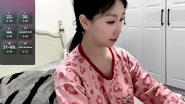 MMiao-66u online show from 02/03/25, 12:03