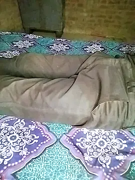 Snapshot of kumarigirl chatting on 10/27/25, 04:22 kumarigirl online show from 10/27/25, 04:22