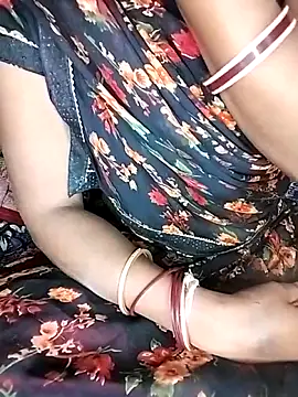 Snapshot of kumarigirl chatting on 10/28/25, 08:51 kumarigirl online show from 10/28/25, 08:51