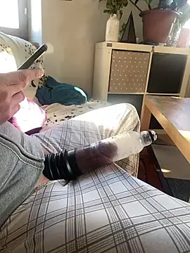 Gilgamesch1704 online show from 02/18/25, 09:43