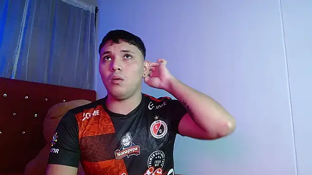 couple lovelyds online show from 11/07/25, 08:42